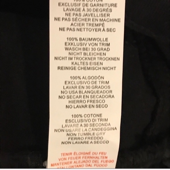 PrettyLittleThing Frayed Hem Denim Shorts - Picture 7 of 7